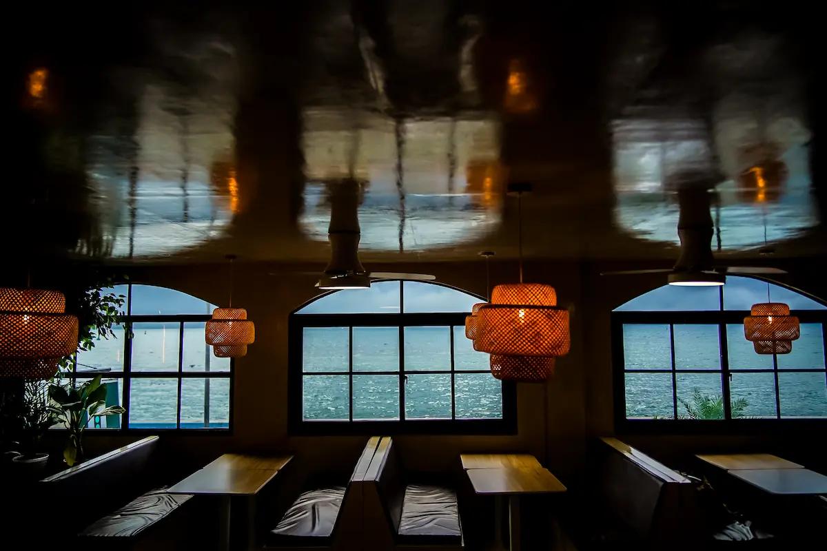 A view of the ocean from inside Teaholic